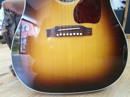 Gibson J-45 Standard Vintage Sunburst 2022