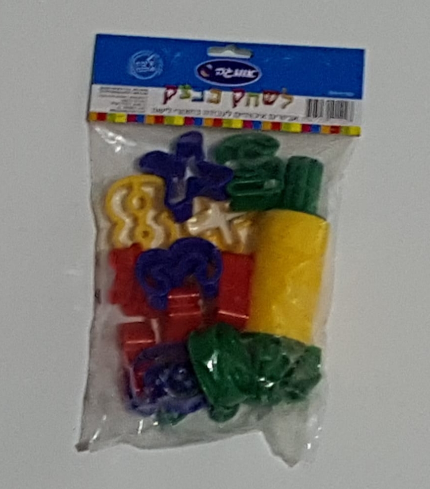 חותכני צורות לבצק