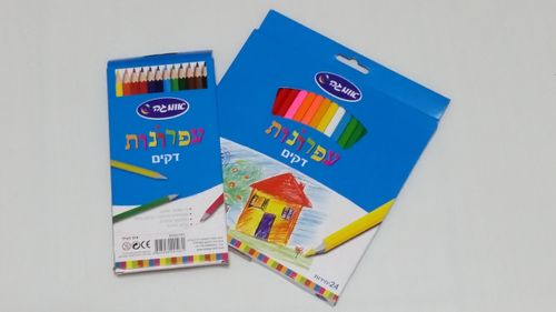 עפרונות צבעוניים
