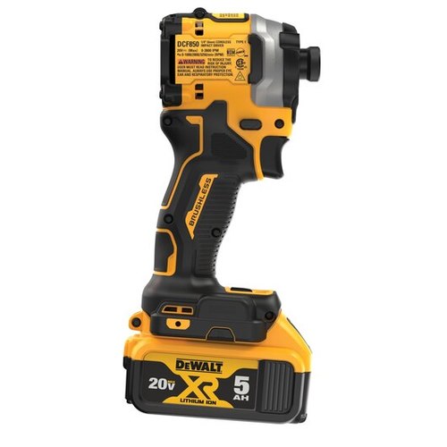 מברגת אימפקט נטענת DEWALT DCF850P2 18V XR ATOMIC - גוף קומפקטי עם תאורת LED משולשת, שתי סוללות 5 אמפר, מטען ותיק נשיאה