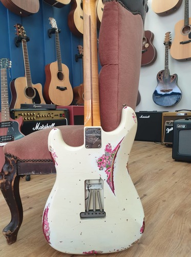 Fender Stratocaster Custom Shop Limited Edition 1957 Relic Olympic White over Pink Paisley