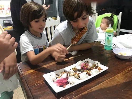 השכרת מכונת ופל בלגי על מקל