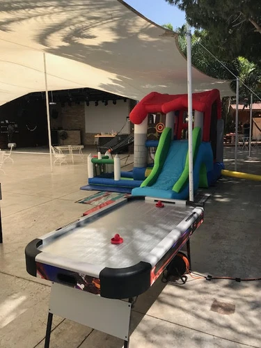 חבילת שולחנות משחק לאירוע 