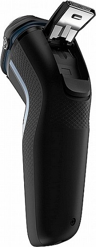 מכונת גילוח נשטפת במיים