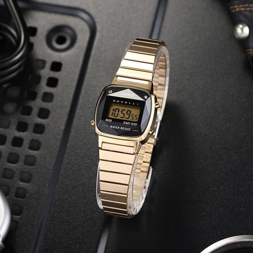 CASIO LA670WGAD-1DF משובץ יהלומים טבעיים