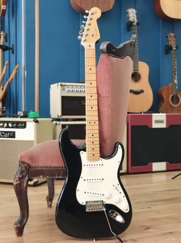 גיטרה חשמלית Fender American Standard Stratocaster 2010
