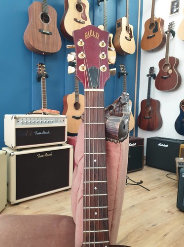 Guild D-25 1972