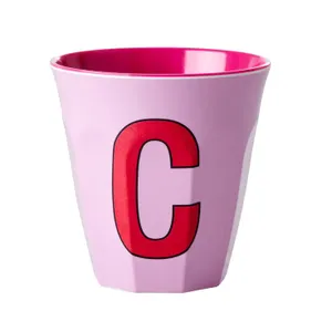 כוס מלמין אות C אדום רקע ורוד RICE