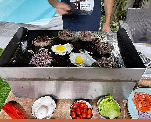 שולחן המבורגרים