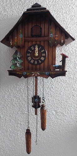 שעון קוקייה עבןדת יד