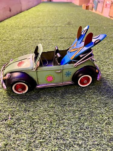 חיפושית ירוקה רטרו