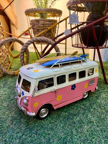 ואן טיולים רטרו גלשנים ירוק