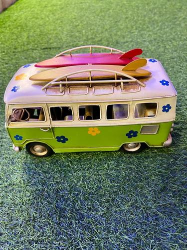 ואן טיולים רטרו גלשנים ירוק