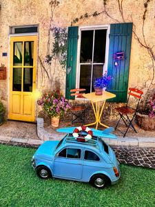 פיאט רטרו תכלת עםגלשן וגלגל הצלה