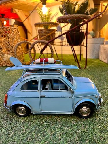 פיאט רטרו תכלת עםגלשן וגלגל הצלה