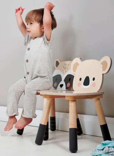 כסא מעוצב מעץ מלא מסדרת חיות היער - ראקון