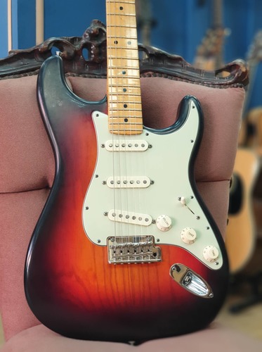 גיטרה חשמלית Fender Custom Shop Stratocaster Deluxe 2009
