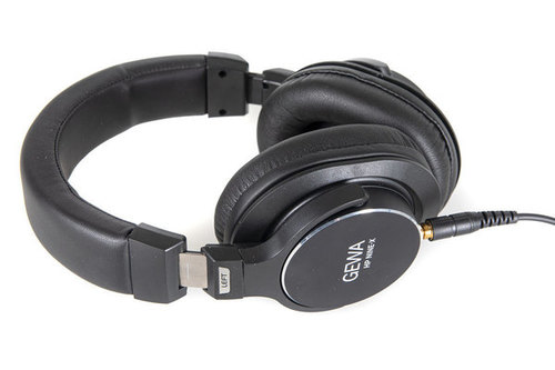 אוזניות מרופדות מקצועיות בעיצוב סגור כולל תיק איכותי לאיחסון HP NINE X-170990 מבית GEWA (Germany)