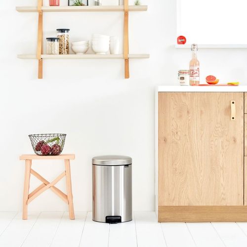 פח אשפה 20 ליטר עם דוושה, מט Brabantia