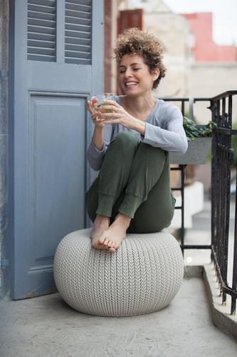 פוף ישיבה סרוג בז'- COZY 232536