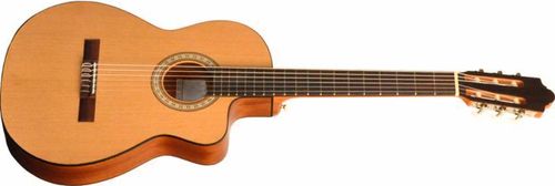 גיטרה ספרדית מוגברת Made in Spain Carmona-EQ