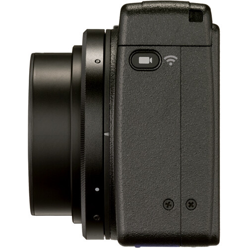 מצלמה קומפקטית Ricoh GR IIIx