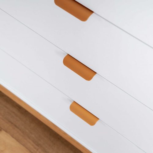 שידת החתלה רחבה לתינוק טופז עשויה MDF בציפוי מלמין - לבן בשילוב אלון אדום