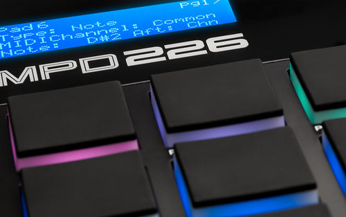 זוית נוספת Akai Professional MPD226