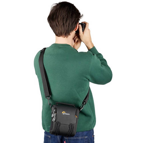 תיק כתף Lowepro Adventura SH 120 III