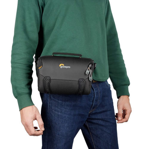 תיק כתף Lowepro Adventura SH 140 III