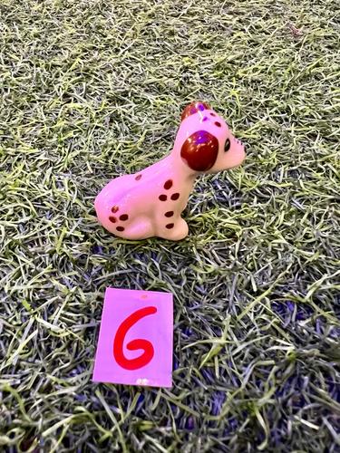 כלבים פורצלן