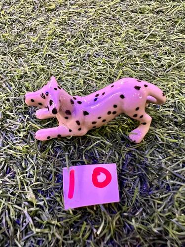 כלבים פורצלן