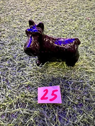 כלבים פורצלן