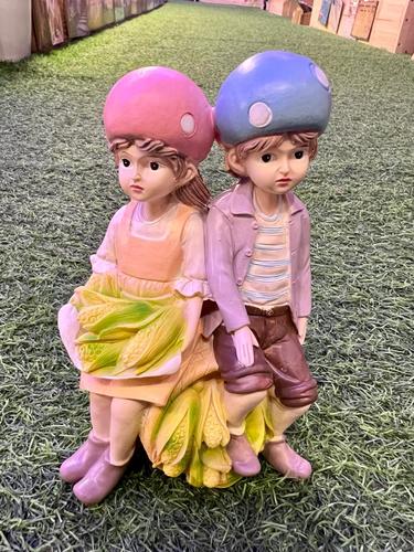 זוג בובות פרות וירקות