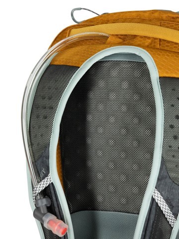 תיק מחשב OSPREY QUASAR 26L
