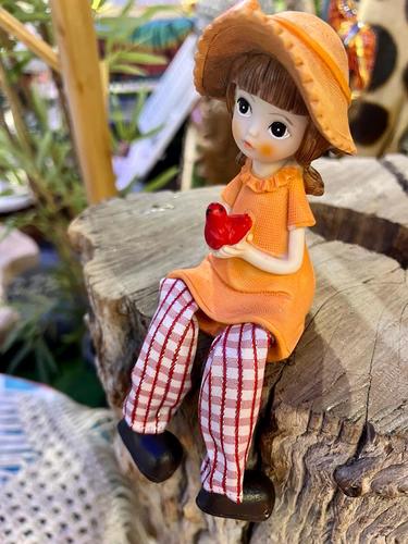 זוג בובות מדף 