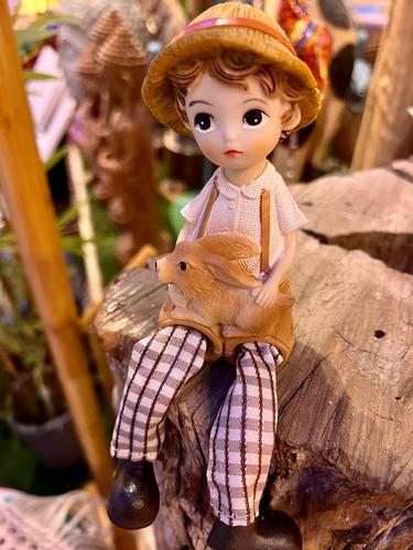 זוג בובות מדף 