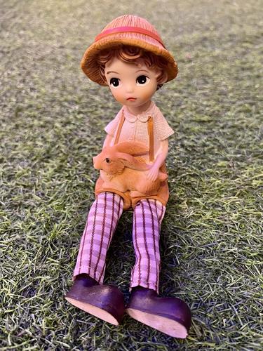 זוג בובות מדף 