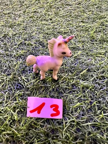 חיות פורצלן