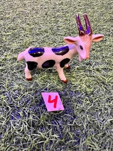 חיות פורצלן