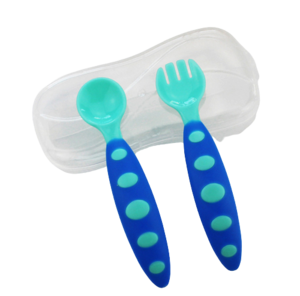 סט כפית ומזלג לפעוט עם ידית מונעת החלקה בקופסת פלסטיק רב פעמית - כחול