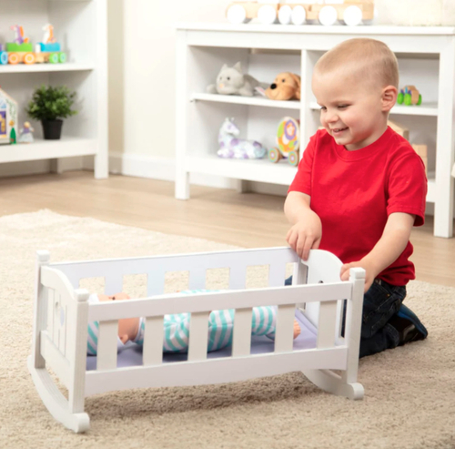 עריסה מעוצבת לבובה עשויה מעץ מלא עם אפשרות נידנוד