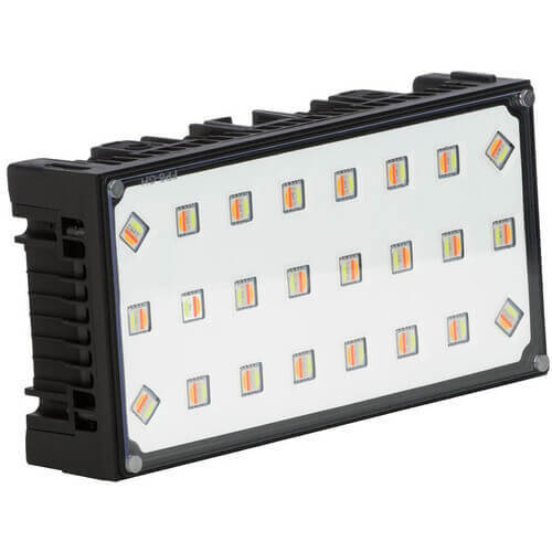 סט 4 תאורות לד עם קייס טעינה Astera FP6