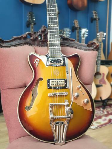 גיטרה חשמלית 2022 Duesenberg Alliance Joe Walsh Gold Burst