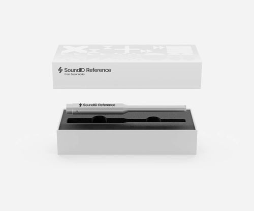 זוית נוספת Sonarworks SoundID Reference Microphone and opened box