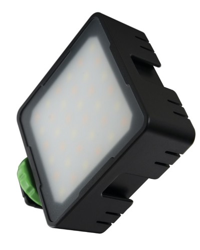 זוית נוספת MACKIE_EM-93MK_LED_front