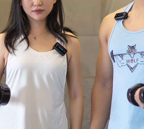 זוג מיקרופונים דש אלחוטי מקצועי עם תצוגה, למצלמות מחשבים וסמארטפונים - בחיבור 3.5 מ