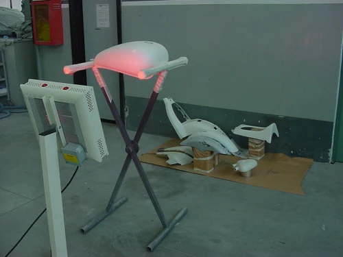 תנור חימום אינפרא אדום תעשייתי נייד 3000W HELIOS ROBOT
