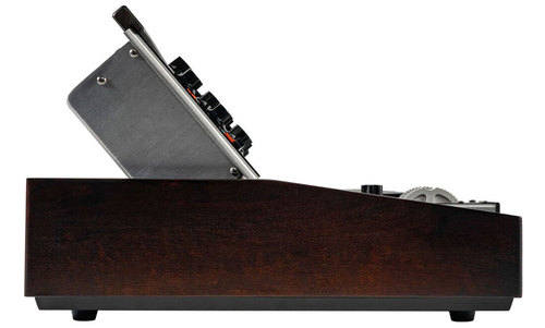 Moog MODEL D 2022 - סינתיסייזר אנלוגי