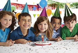 ערכה עוגת יום הולדת מעץ 34 חלקים - Melissa - Doug‏